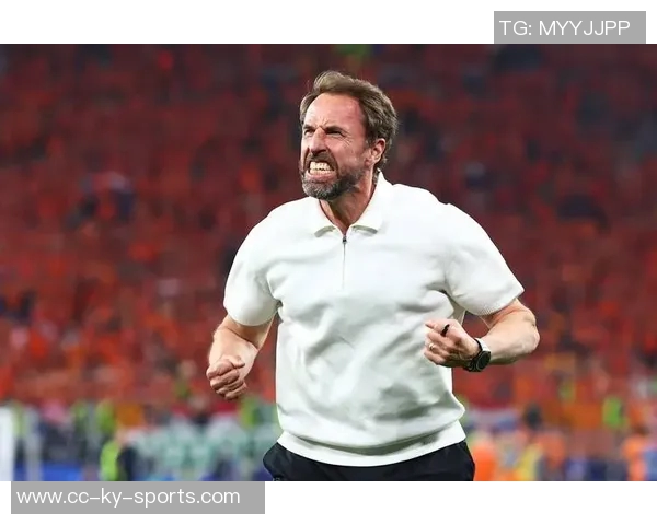 索斯盖特愿执教曼联但称需四年才能争欧冠荣耀