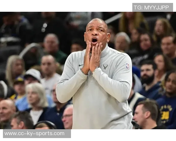 雄鹿队遭遇七连败战绩下滑至八胜十二负跌出东部前十名危机四伏 雄鹿队遭遇七连败战绩下滑至八胜十二负跌出东部前十名危机四伏